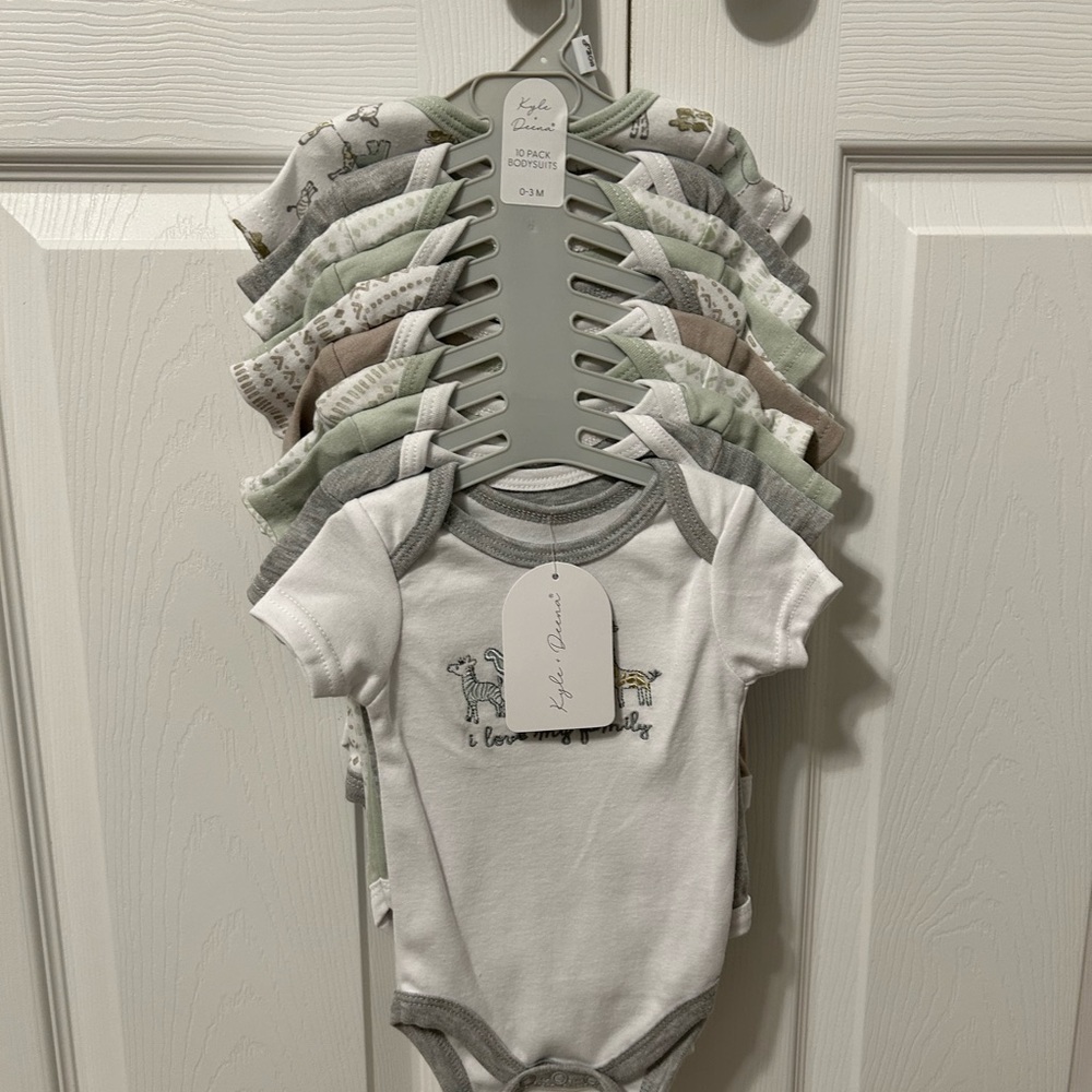 Kyle & Deena Baby Onsie Set 10 pack